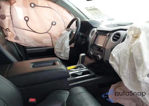 2015 Toyota Tundra Platinum 5.7L V8 z USA, uszkodzony, nr VIN 5TFAY5F10FX416429